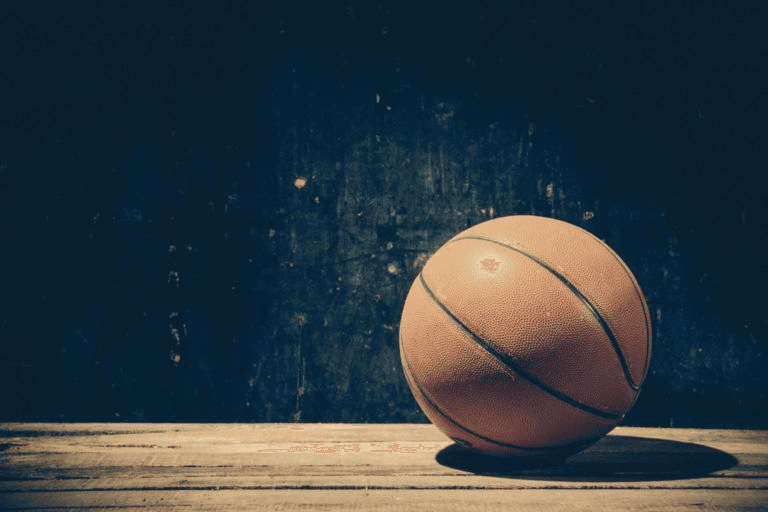 NBA: Golden State Warriors ถูกฟ้องเพราะโฆษณา FTX